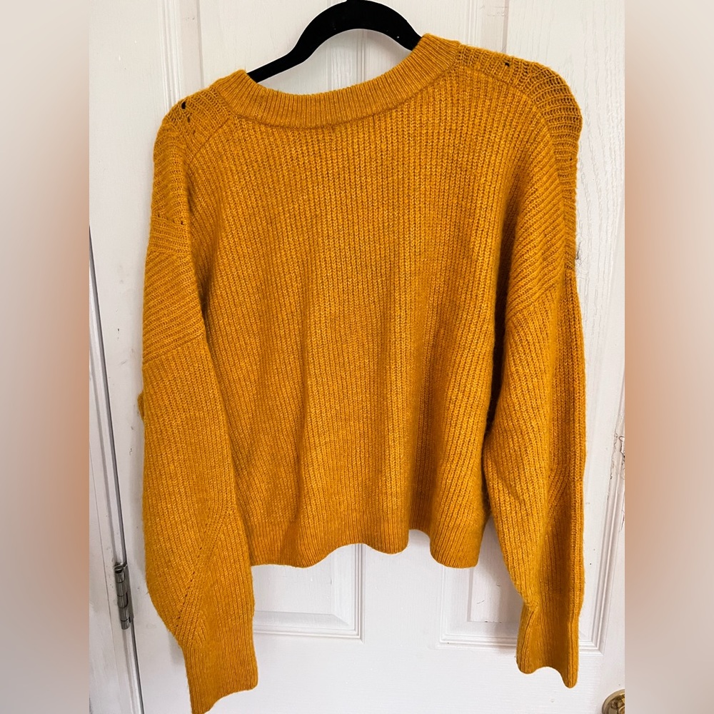 TOPSHOP YELLOW SWEATER